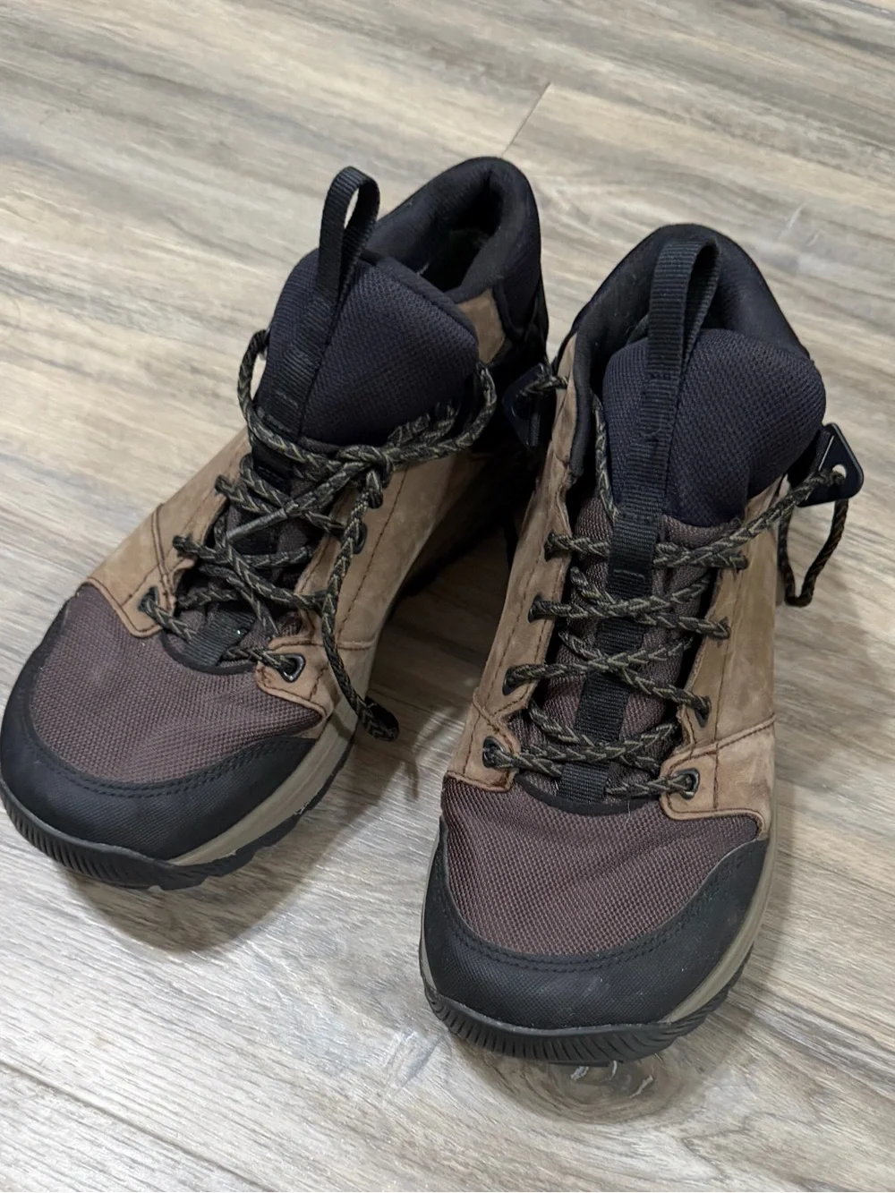 Reva Men's 9 Brown Hiking Boots - Rugged Trail Footwear